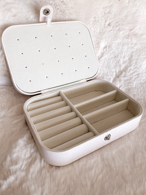 Small Glittery White Luxury Jewelry Travel Case